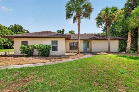 Villa ou maison à vendre à Mount Dora, Floride: 3 chambres, 177.26 m2 № 2324038 - photo 4