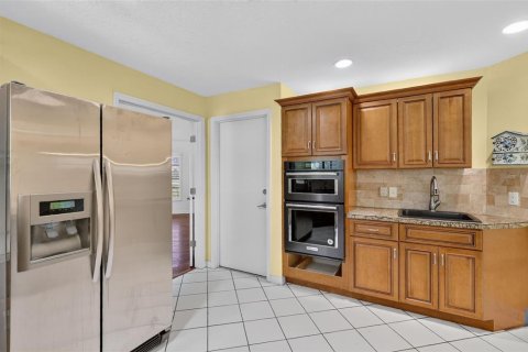Villa ou maison à vendre à Mount Dora, Floride: 3 chambres, 177.26 m2 № 2324038 - photo 17