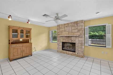 Villa ou maison à vendre à Mount Dora, Floride: 3 chambres, 177.26 m2 № 2324038 - photo 21