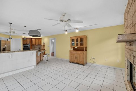 Villa ou maison à vendre à Mount Dora, Floride: 3 chambres, 177.26 m2 № 2324038 - photo 22