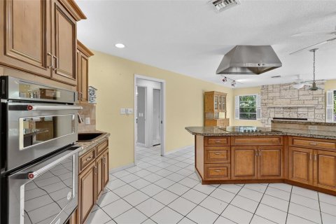 Villa ou maison à vendre à Mount Dora, Floride: 3 chambres, 177.26 m2 № 2324038 - photo 15