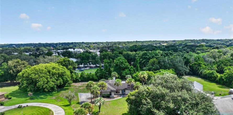 Villa ou maison à Mount Dora, Floride 3 chambres, 177.26 m2 № 2324038