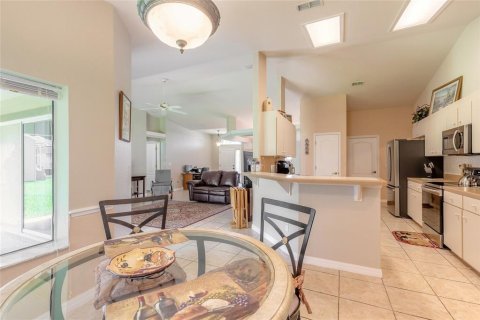 House in Port Orange, Florida 3 bedrooms, 158.21 sq.m. № 1838843 - photo 16