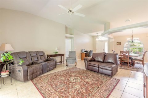 House in Port Orange, Florida 3 bedrooms, 158.21 sq.m. № 1838843 - photo 13