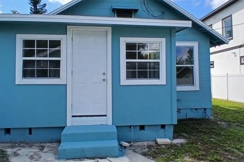 House in Saint Petersburg, Florida 3 bedrooms, 115.94 sq.m. № 2303190 - photo 19