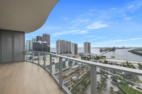 Studio à Condo à Miami, Floride  № 2372013