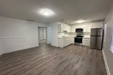 Immobilier commercial à vendre à Fort Lauderdale, Floride: 248.33 m2 № 2031982 - photo 8