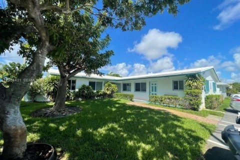 Immobilier commercial à Fort Lauderdale, Floride 248.33 m2 № 2031982