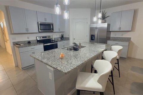 Casa en venta en Kissimmee, Florida, 4 dormitorios, 171.5 m2 № 1914186 - foto 11
