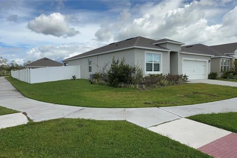 Casa en venta en Kissimmee, Florida, 4 dormitorios, 171.5 m2 № 1914186 - foto 4