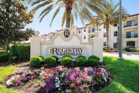 Condo in Orlando, Florida, 1 bedroom  № 1603270 - photo 1