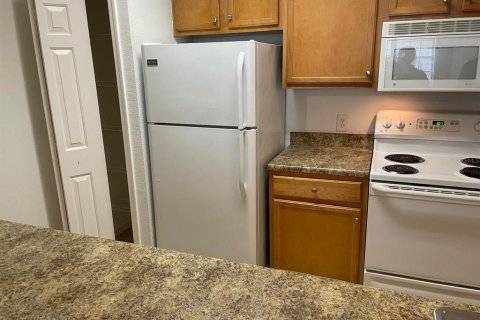 Condo in Orlando, Florida, 1 bedroom  № 1603270 - photo 4