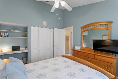 Villa ou maison à vendre à Tampa, Floride: 4 chambres, 267.84 m2 № 1827145 - photo 22