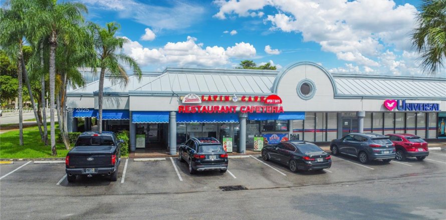 Propiedad comercial en Miami, Florida № 1923571