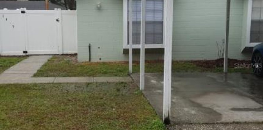 Appartement à Mount Dora, Floride 2 chambres, 83.61 m2 № 1916723