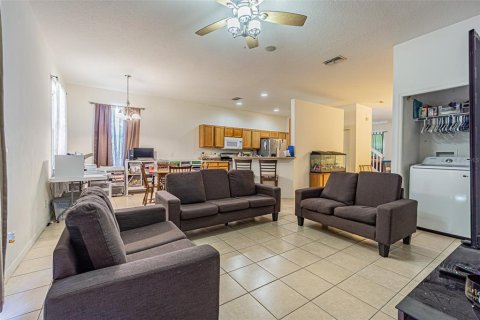 Casa en venta en Tampa, Florida, 5 dormitorios, 248.23 m2 № 1511065 - foto 8