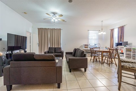Casa en venta en Tampa, Florida, 5 dormitorios, 248.23 m2 № 1511065 - foto 9