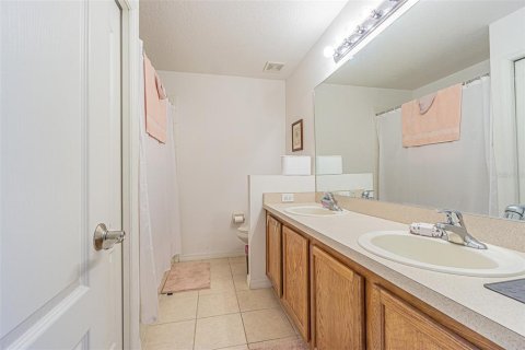 Casa en venta en Tampa, Florida, 5 dormitorios, 248.23 m2 № 1511065 - foto 23