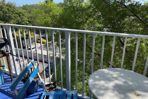 Immobilier commercial à louer à Miami, Floride: 1 chambre, 52.21 m2 № 1976942 - photo 11