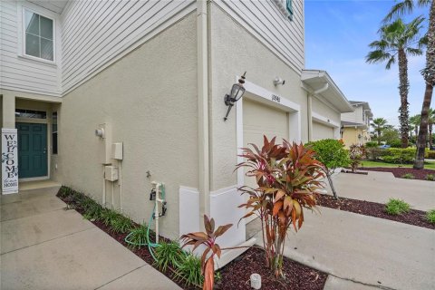 Touwnhouse à louer à Riverview, Floride: 3 chambres, 142.7 m2 № 2416309 - photo 2