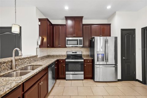 Touwnhouse à louer à Riverview, Floride: 3 chambres, 142.7 m2 № 2416309 - photo 7