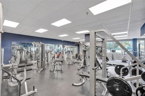 Купить кондоминиум в Майами-Бич, Флорида 1 спальня, 83.33м2, № 1921794 - фото 28