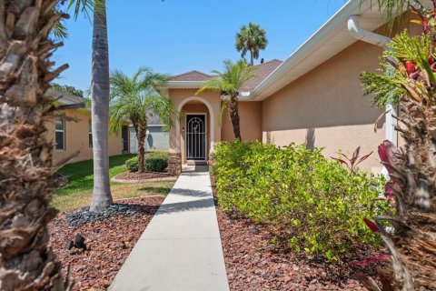 House in Palmetto, Florida 3 bedrooms, 134.62 sq.m. № 1901067 - photo 11