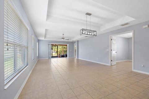 House in Palmetto, Florida 3 bedrooms, 134.62 sq.m. № 1901067 - photo 3