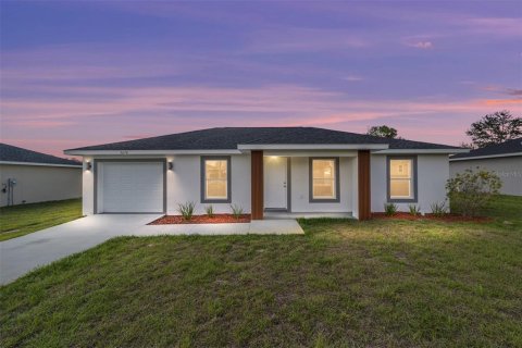 House in Ocala, Florida 3 bedrooms, 104.7 sq.m. № 1770004 - photo 1