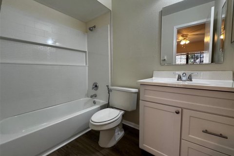 Duplex à vendre à Orlando, Floride: 2 chambres, 91.23 m2 № 2099207 - photo 11