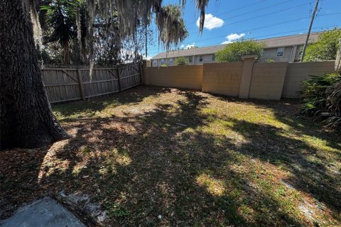 Duplex à vendre à Orlando, Floride: 2 chambres, 91.23 m2 № 2099207 - photo 16