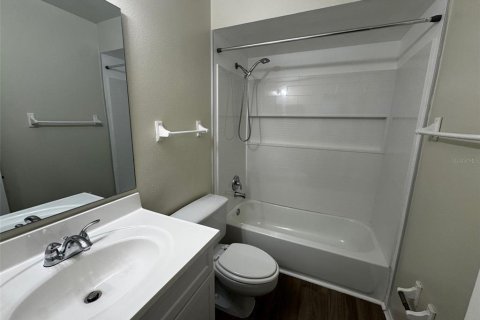 Duplex à vendre à Orlando, Floride: 2 chambres, 91.23 m2 № 2099207 - photo 14