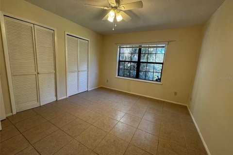 Duplex à vendre à Orlando, Floride: 2 chambres, 91.23 m2 № 2099207 - photo 10