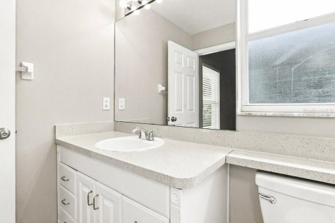 Villa ou maison à louer à New Port Richey, Floride: 3 chambres, 131.92 m2 № 2391120 - photo 11