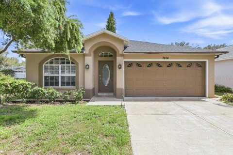 Villa ou maison à New Port Richey, Floride 3 chambres, 131.92 m2 № 2391120