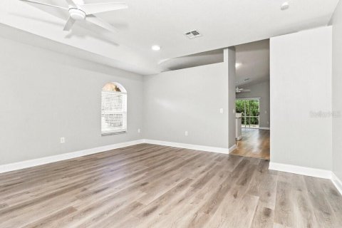 Villa ou maison à louer à New Port Richey, Floride: 3 chambres, 131.92 m2 № 2391120 - photo 6