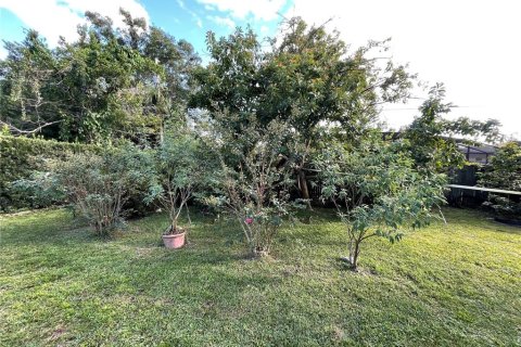House in Deltona, Florida 3 bedrooms, 147.06 sq.m. № 1803217 - photo 18