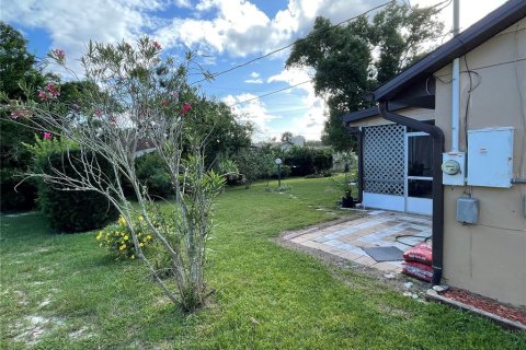 House in Deltona, Florida 3 bedrooms, 147.06 sq.m. № 1803217 - photo 16