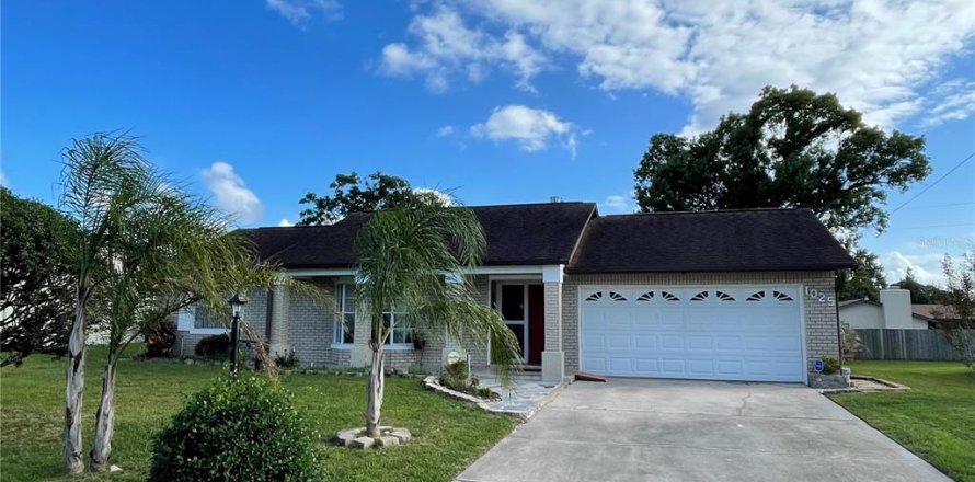 Villa ou maison à Deltona, Floride 3 chambres, 147.06 m2 № 1803217