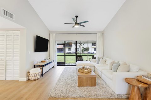 Copropriété à vendre à Boynton Beach, Floride: 2 chambres, 92.53 m2 № 2262534 - photo 7