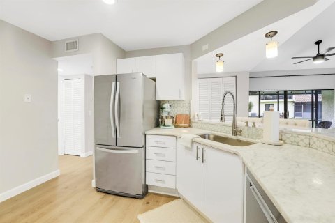 Copropriété à vendre à Boynton Beach, Floride: 2 chambres, 92.53 m2 № 2262534 - photo 12