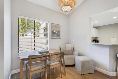 Copropriété à vendre à Boynton Beach, Floride: 2 chambres, 92.53 m2 № 2262534 - photo 8