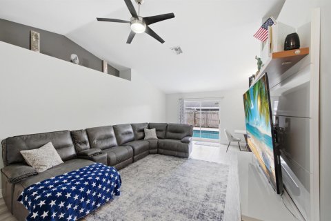 Casa en alquiler en Lake Worth, Florida, 3 dormitorios, 113.53 m2 № 2085698 - foto 8