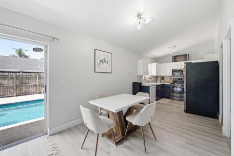 Casa en alquiler en Lake Worth, Florida, 3 dormitorios, 113.53 m2 № 2085698 - foto 11