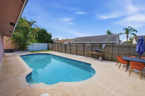 Casa en alquiler en Lake Worth, Florida, 3 dormitorios, 113.53 m2 № 2085698 - foto 29