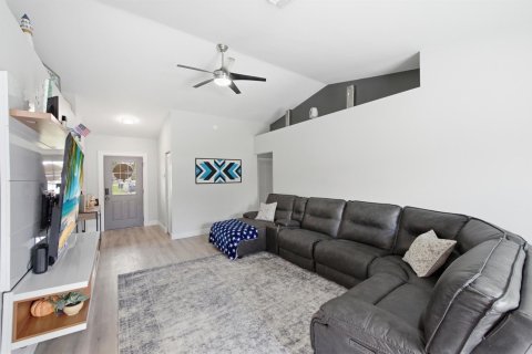 Casa en alquiler en Lake Worth, Florida, 3 dormitorios, 113.53 m2 № 2085698 - foto 9