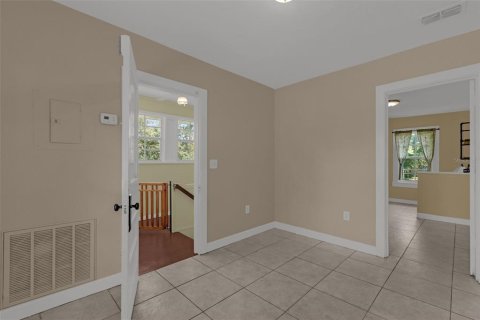 House in Orlando, Florida 3 bedrooms, 145.48 sq.m. № 2351500 - photo 29