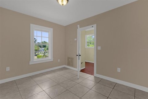 House in Orlando, Florida 3 bedrooms, 145.48 sq.m. № 2351500 - photo 30