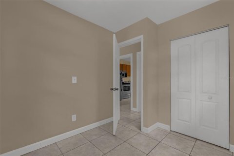 House in Orlando, Florida 3 bedrooms, 145.48 sq.m. № 2351500 - photo 26
