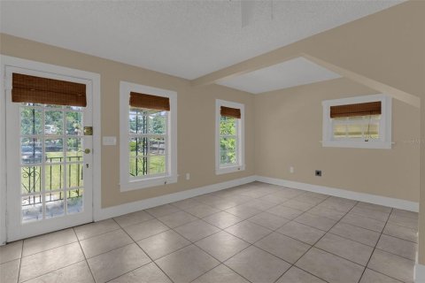 House in Orlando, Florida 3 bedrooms, 145.48 sq.m. № 2351500 - photo 11